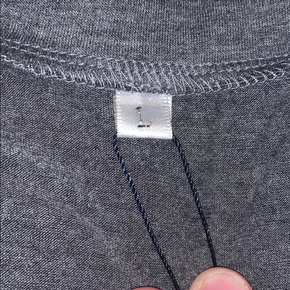 🔴Gray button side shirt - Picture 3 of 3